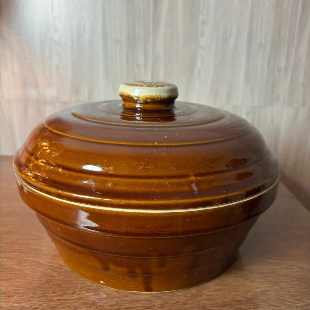 Monmouth USA Brown Glazed Ceramic Casserole with Lid